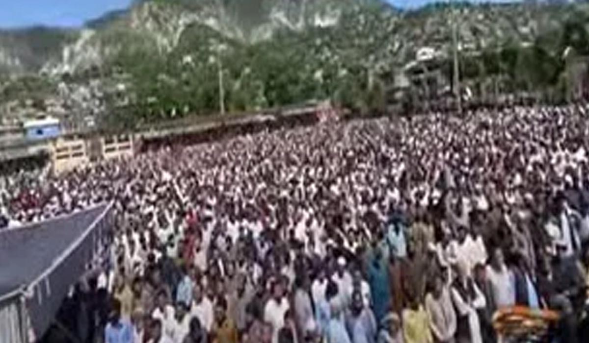 آزاد کشمیر،مظاہروں میں جاں بحق 3 افراد کی نمازِ جنازہ ادا