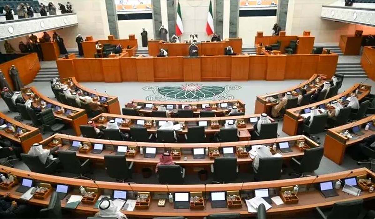 امیر کویت نے پارلیمنٹ تحلیل کردی